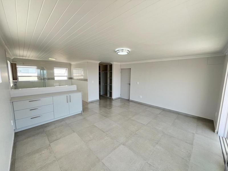 4 Bedroom Property for Sale in Da Gama Bay Western Cape